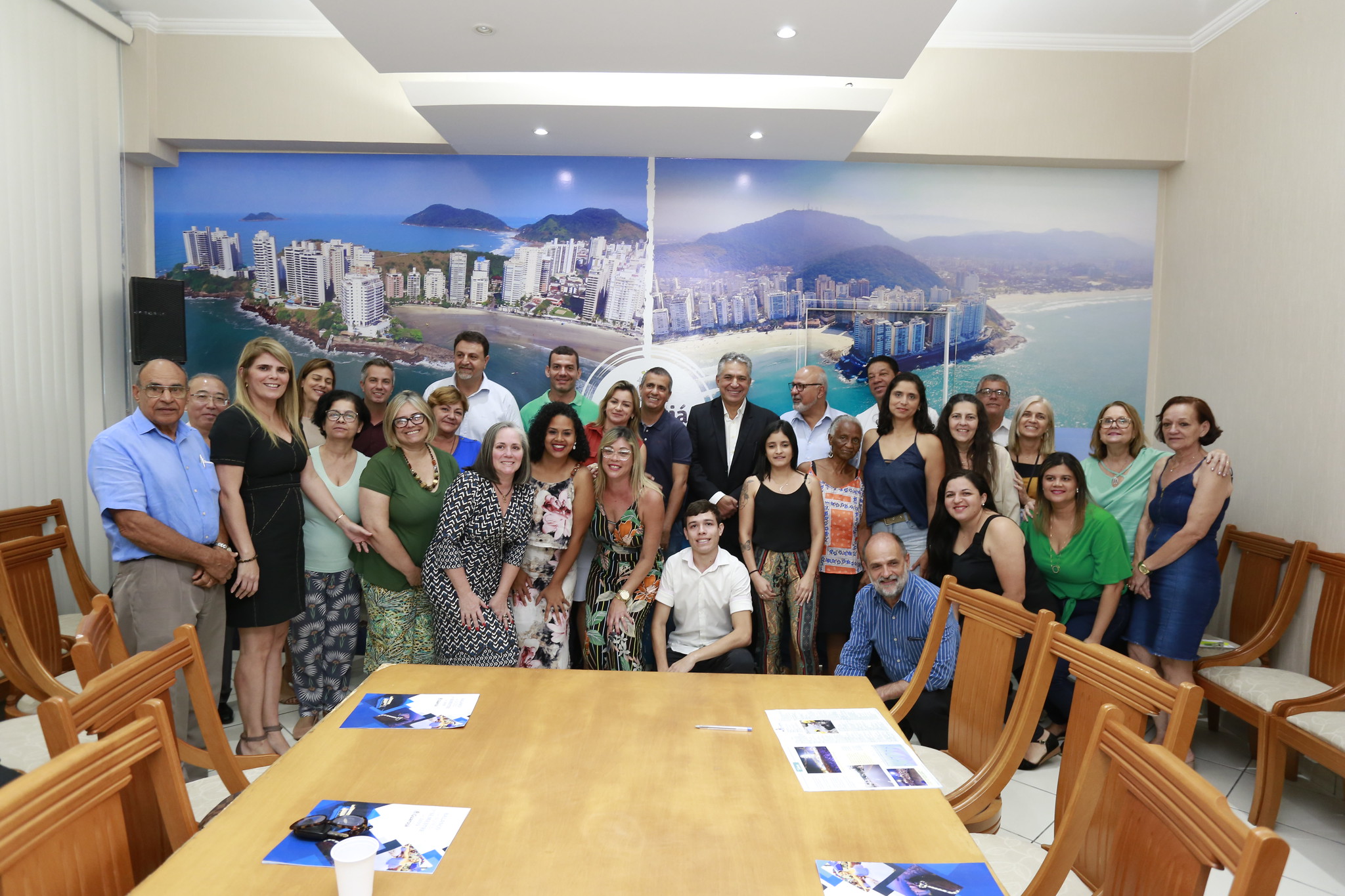 Guarujá dá posse aos membros do Conselho Municipal do Idoso