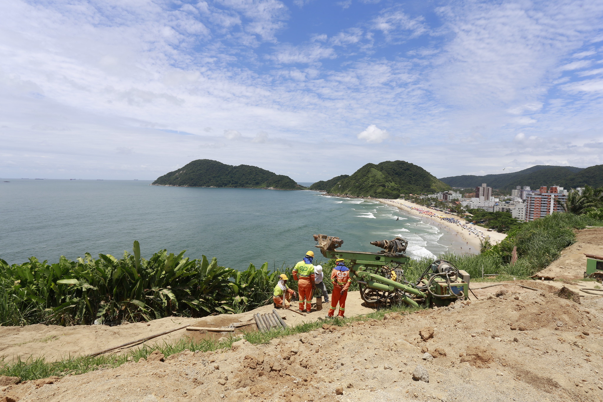 Prefeitura retoma obras de  revitalização do Mirante das Galhetas