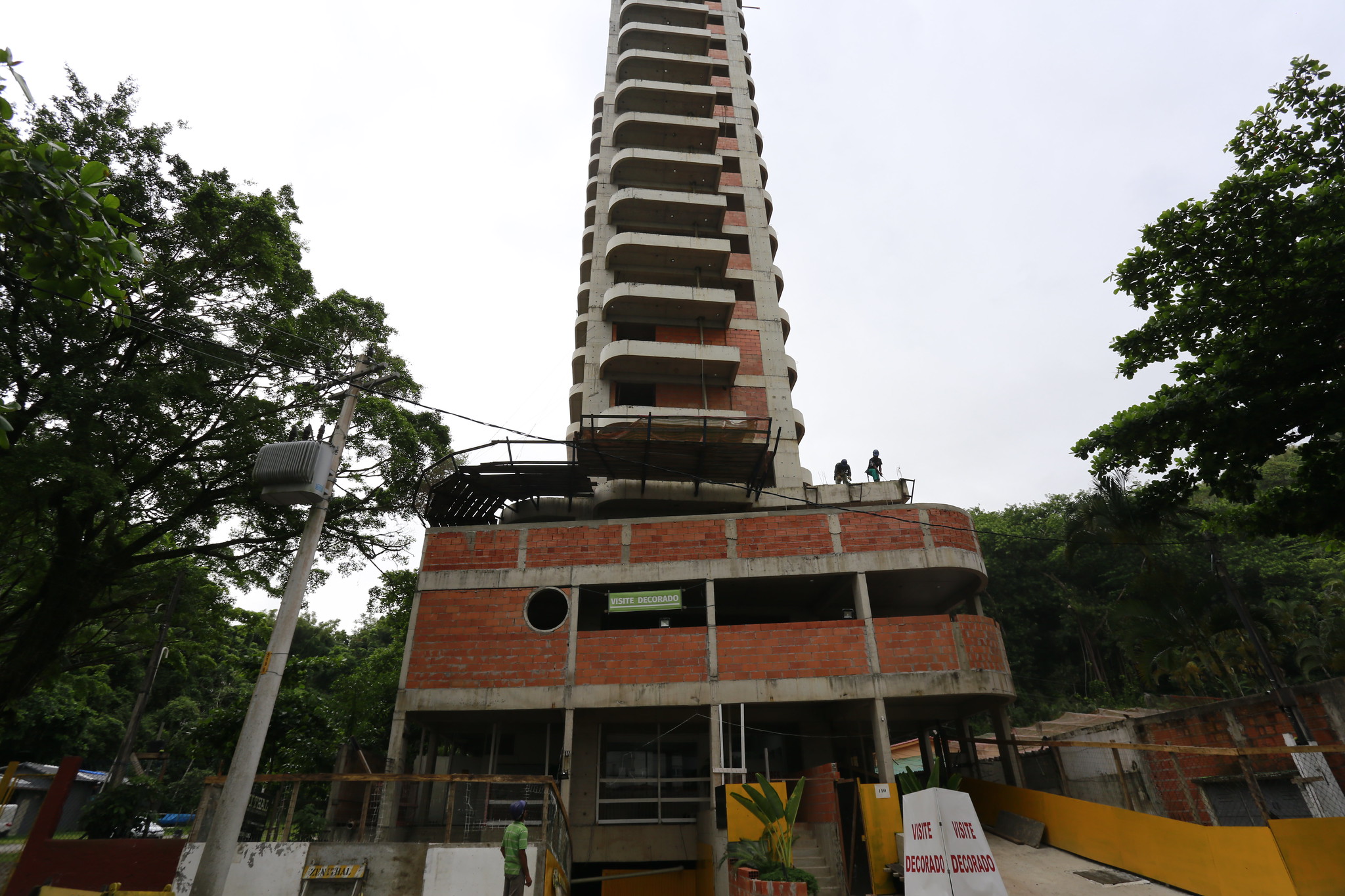 Cadastros de novos imóveis crescem 30% em três anos em Guarujá