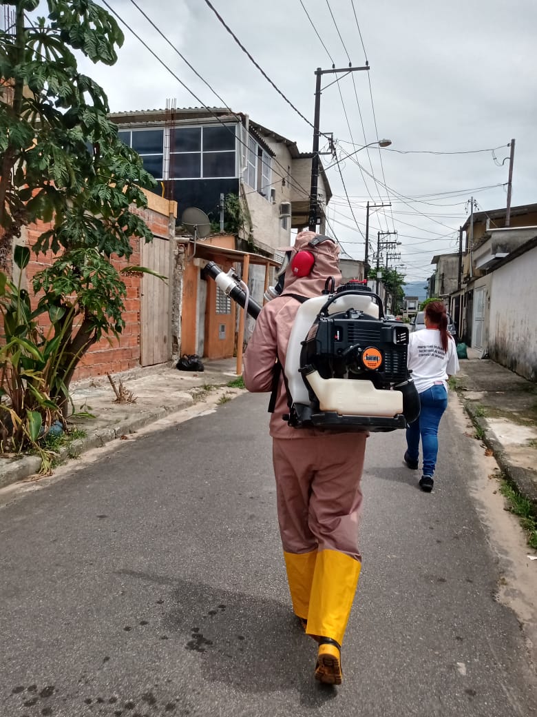 Em Guarujá, agentes visitam quatro bairros até sexta-feira (9)