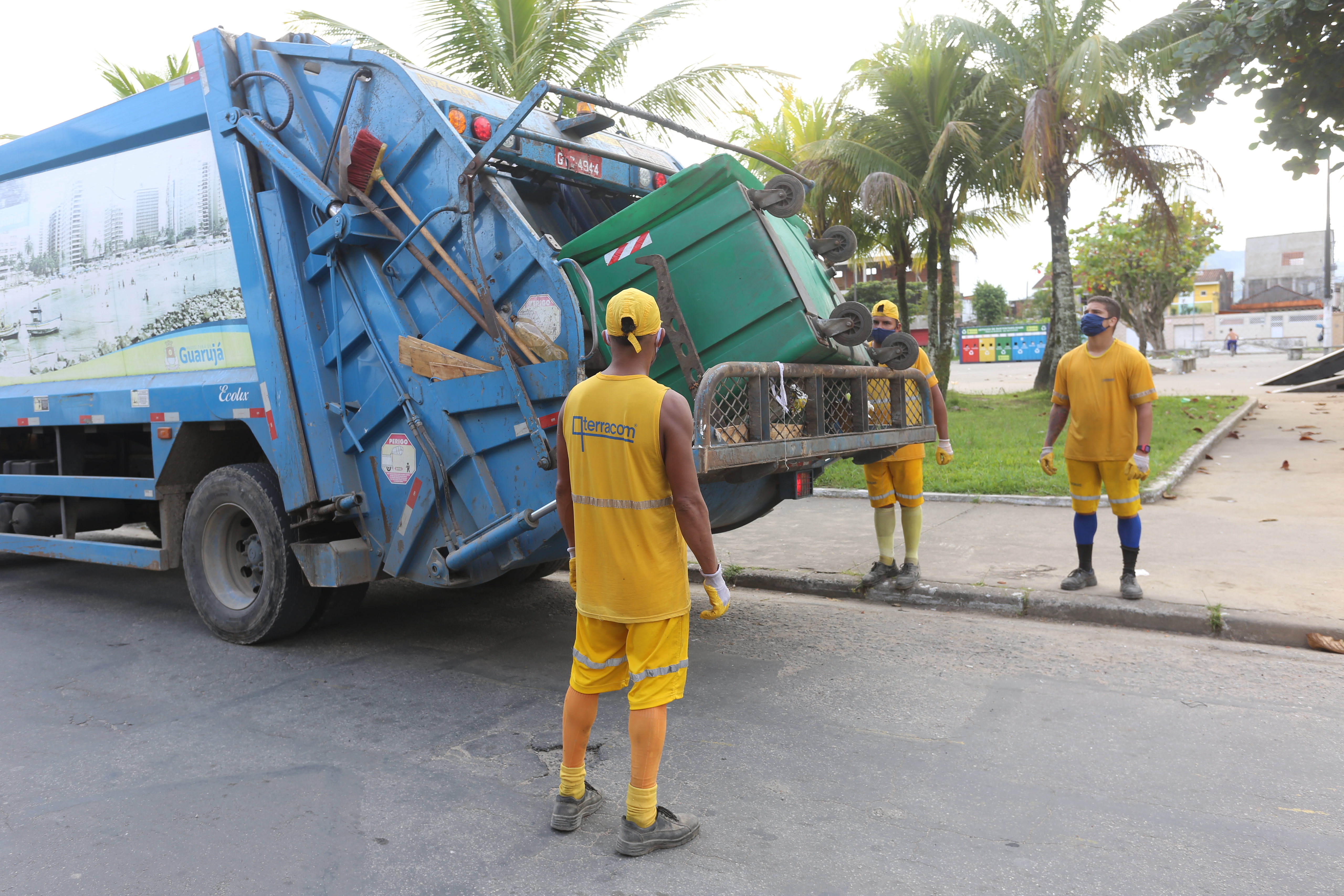 Guarujá reivindica participação dos municípios na política nacional de resíduos sólidos