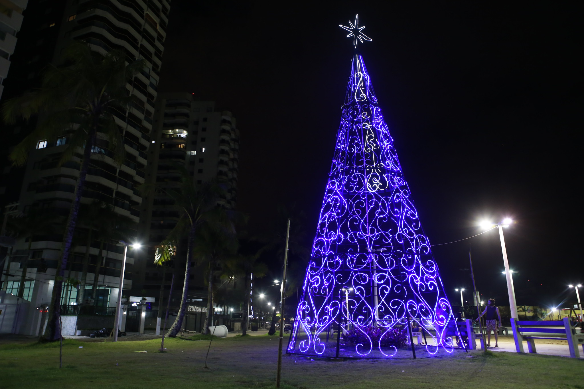 Concurso ‘Guarujá Iluminada’ vai premiar  as melhores decorações natalinas da Cidade
