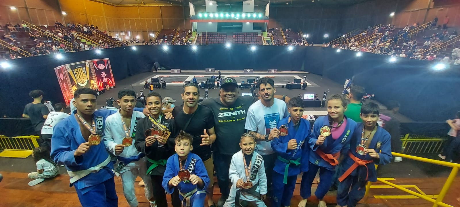 Equipe Zenit de Guarujá conquista 19 medalhas no Sul-Americano de Jiu-jitsu