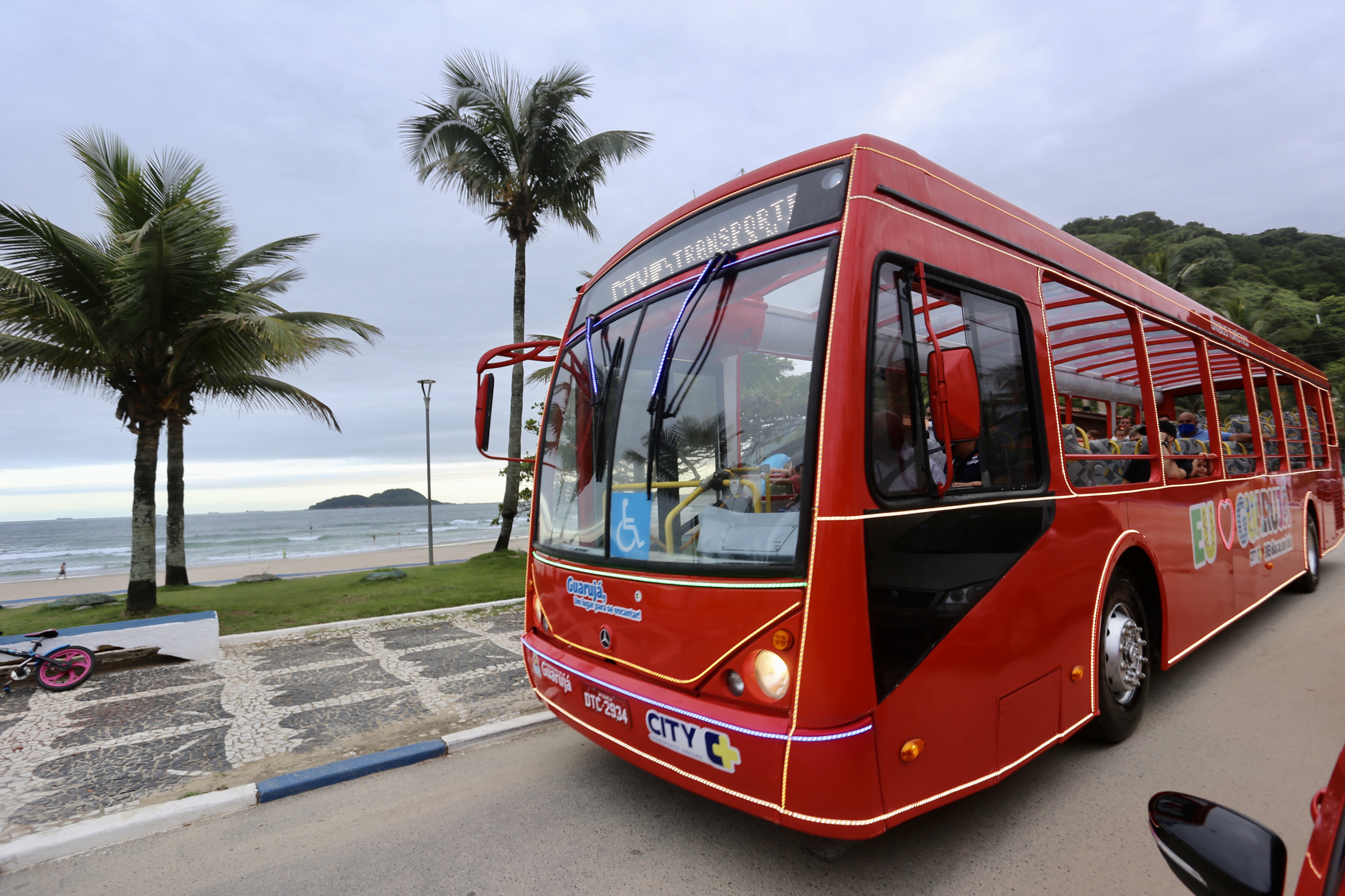 Em comemoração aos 88 anos de Guarujá, ônibus turístico será gratuito nesta quinta e sexta-feira