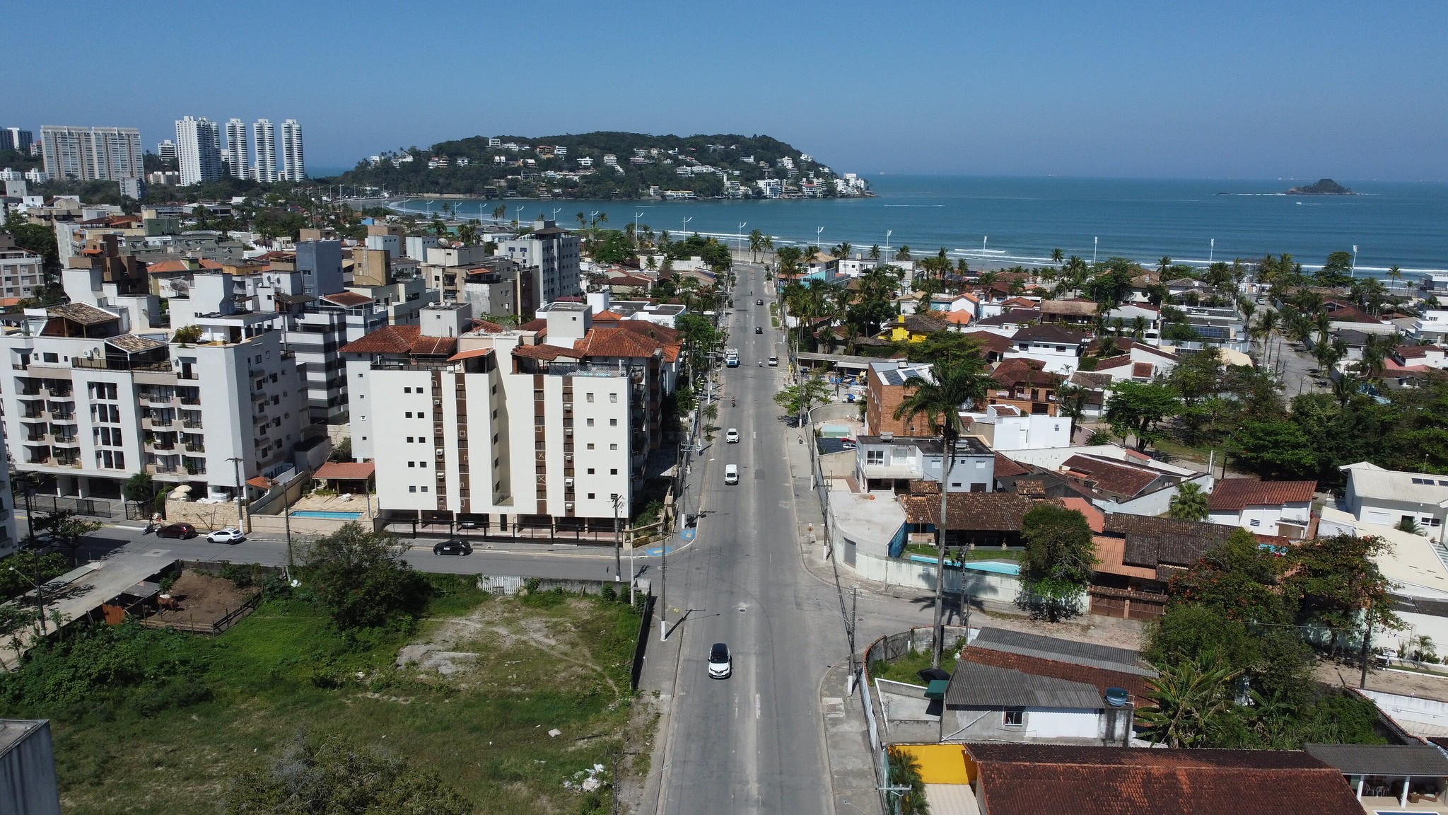 Prefeito assina contrato para execução de serviços de desassoreamento na Enseada