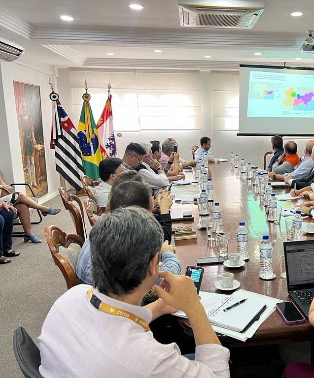 Guarujá participa de reunião para receber investimentos do Programa Rios Vivos