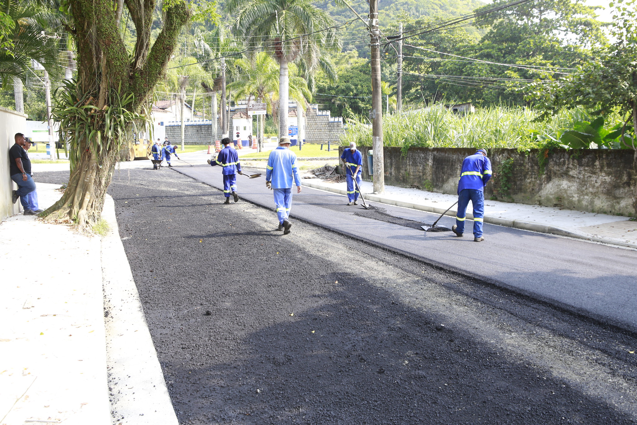 Ruas do Jardim Guaiúba recebem pavimentação e outras melhorias