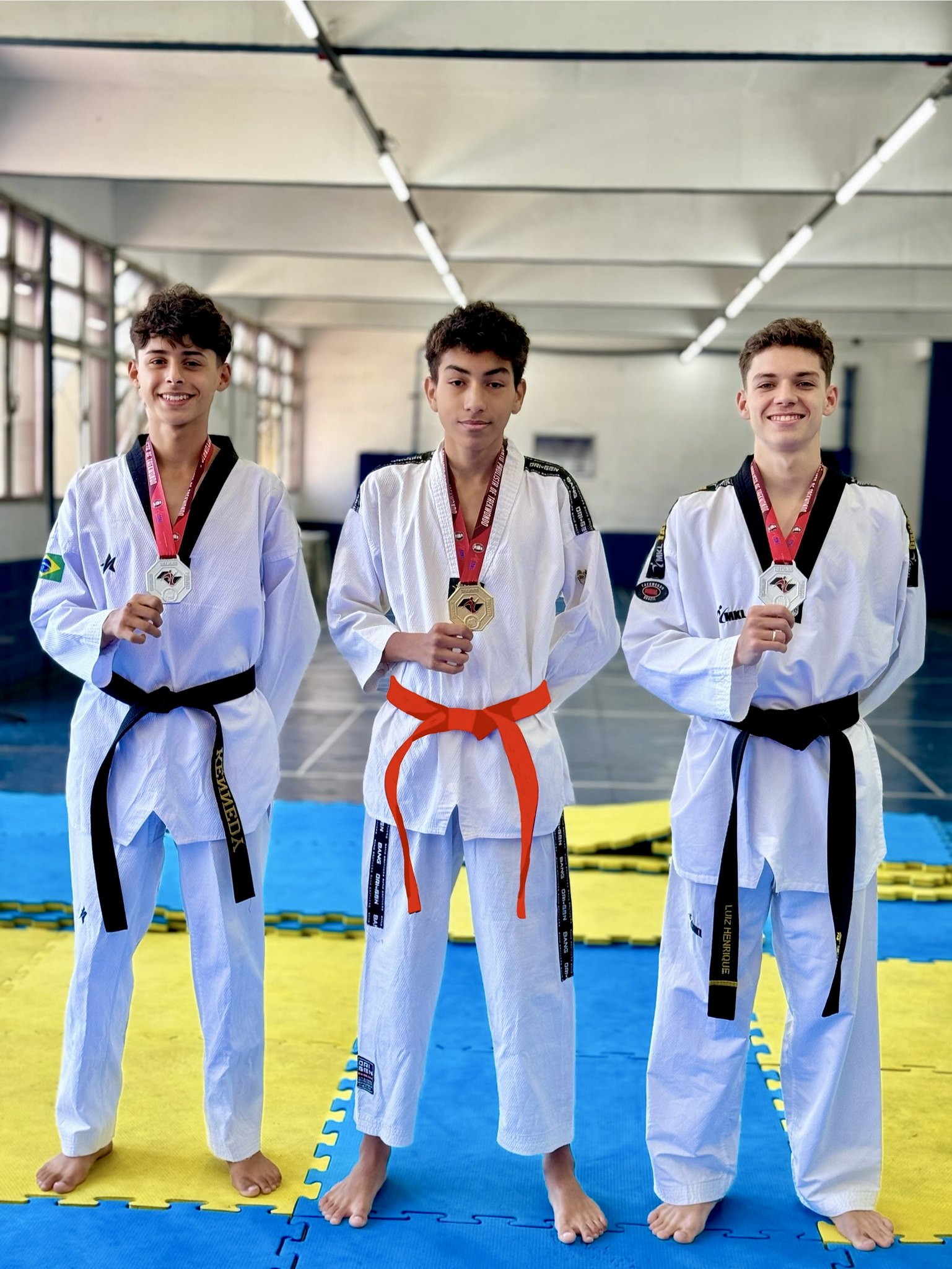 Atletas do Bolsa Incentivo conquistam medalha de ouro e prata no Paulista de Taekwondo