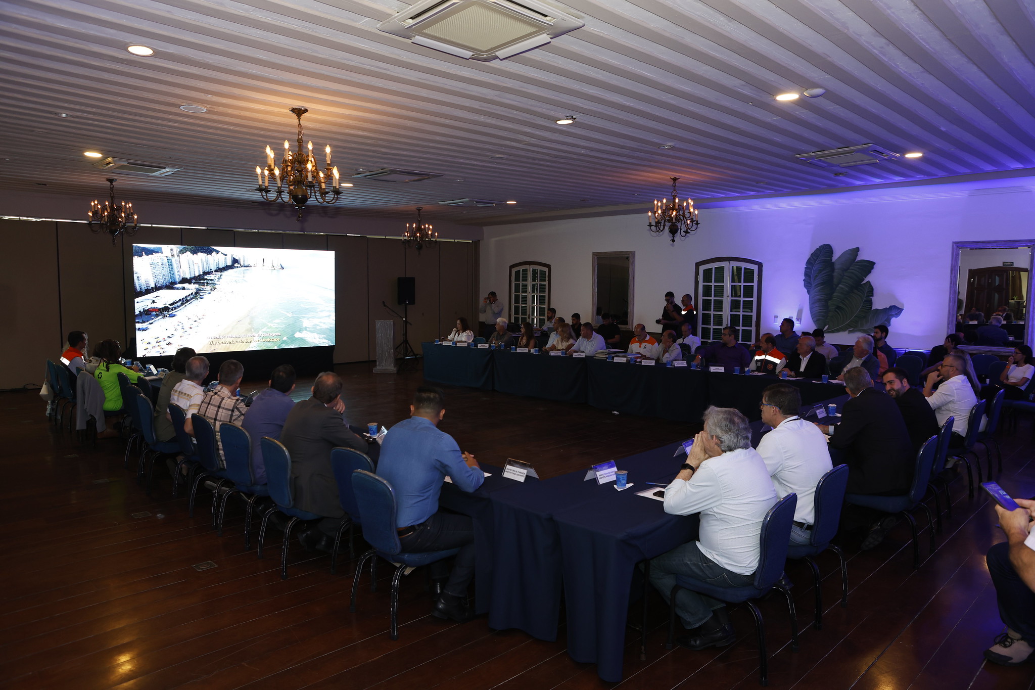 Guarujá sedia reunião do Condesb e debate macrodrenagem da Região
