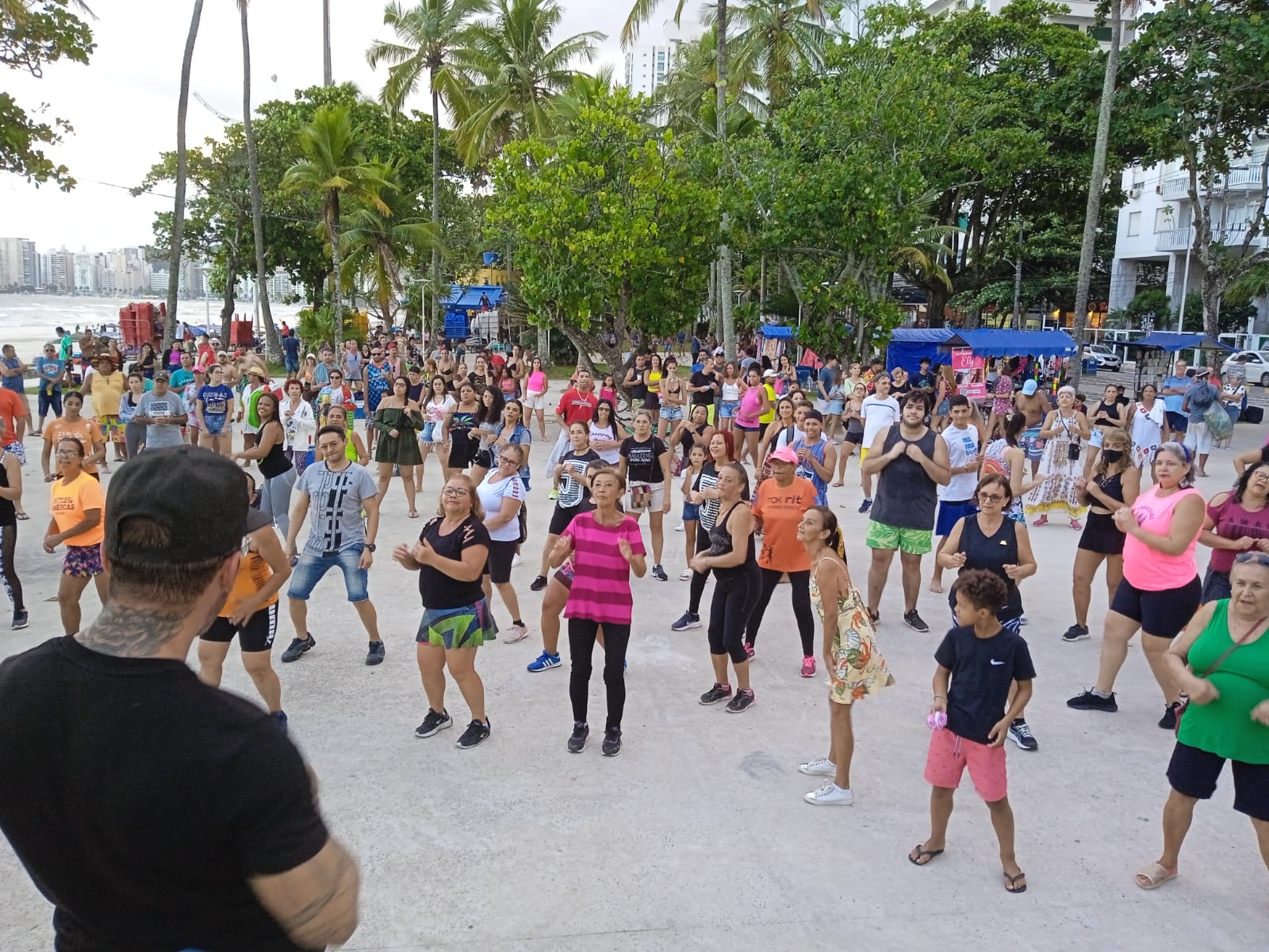 Guarujá recebe projeto Irmãos de Palco para aulão de dança beneficente