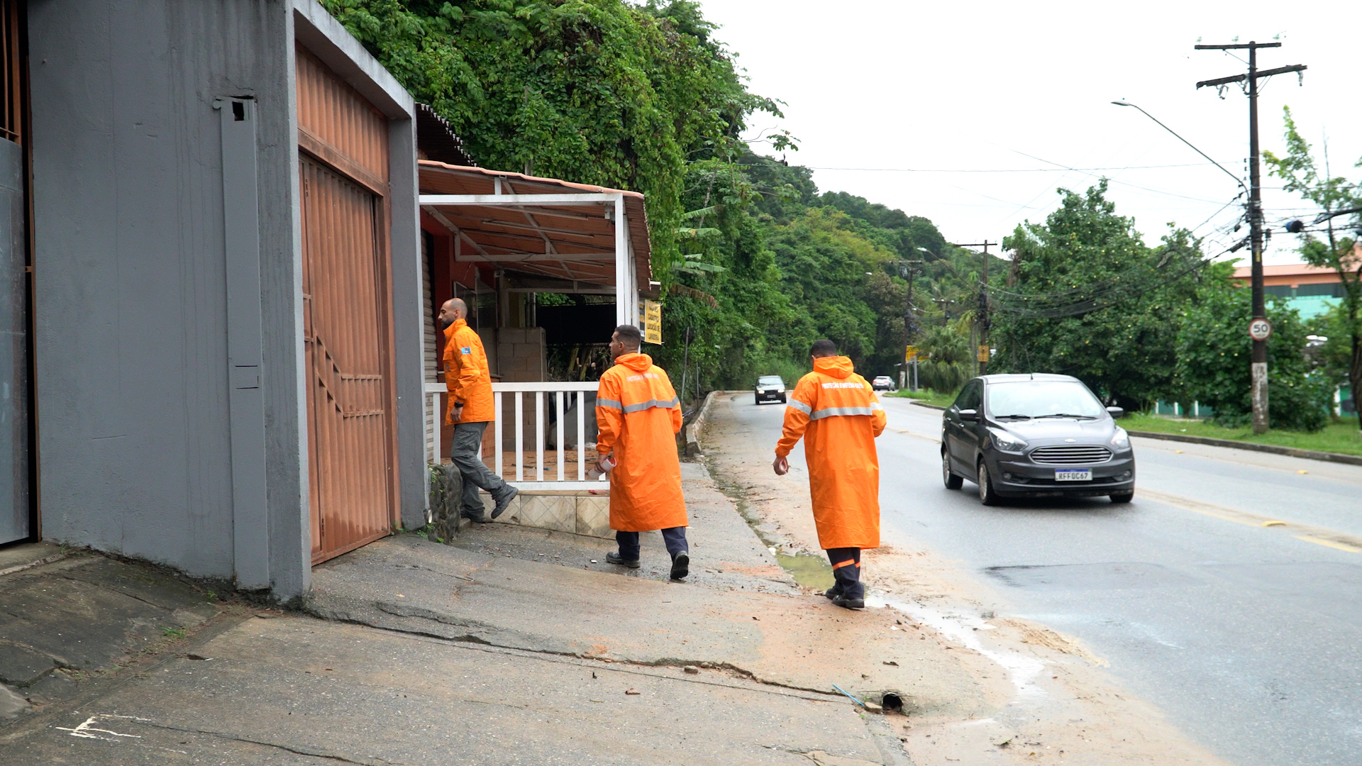 Defesa Civil realiza vistoria preventiva no Morro do Biu