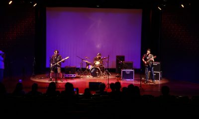Músicos participam da semifinal do Femag no Teatro Procópio Ferreira
