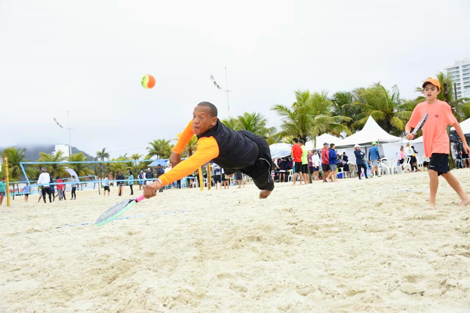 Sexta-feira será de handebol e beach tennis nos Jogos Estudantis Record TV  / Academia Nova Estação - GF Esporte