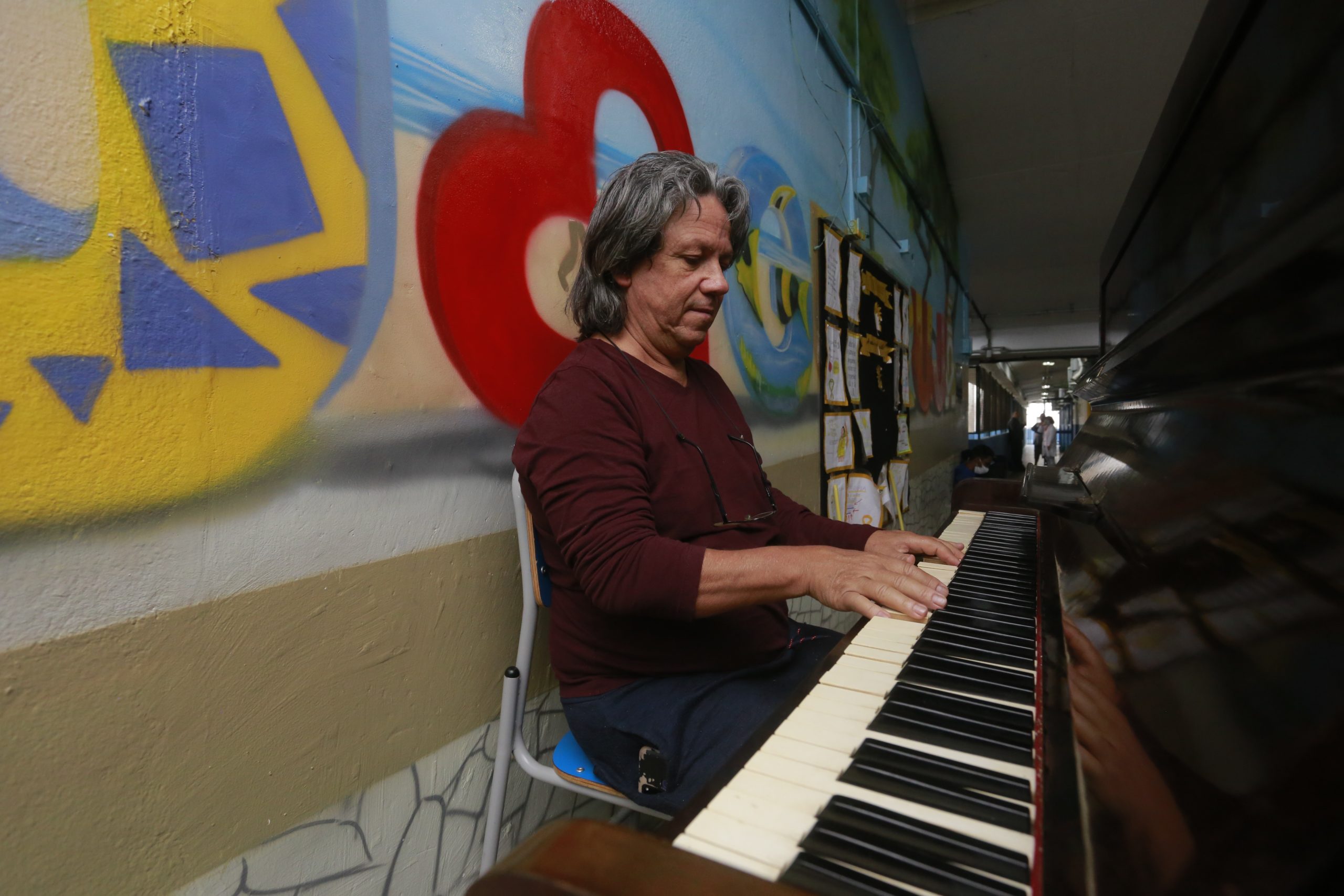 Escola Dirce Valério recebe doação de piano