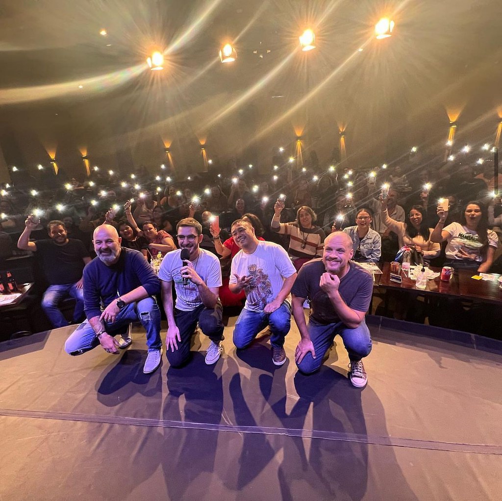 Músicos participam da semifinal do Femag no Teatro Procópio Ferreira, no  Guarujá - BS9